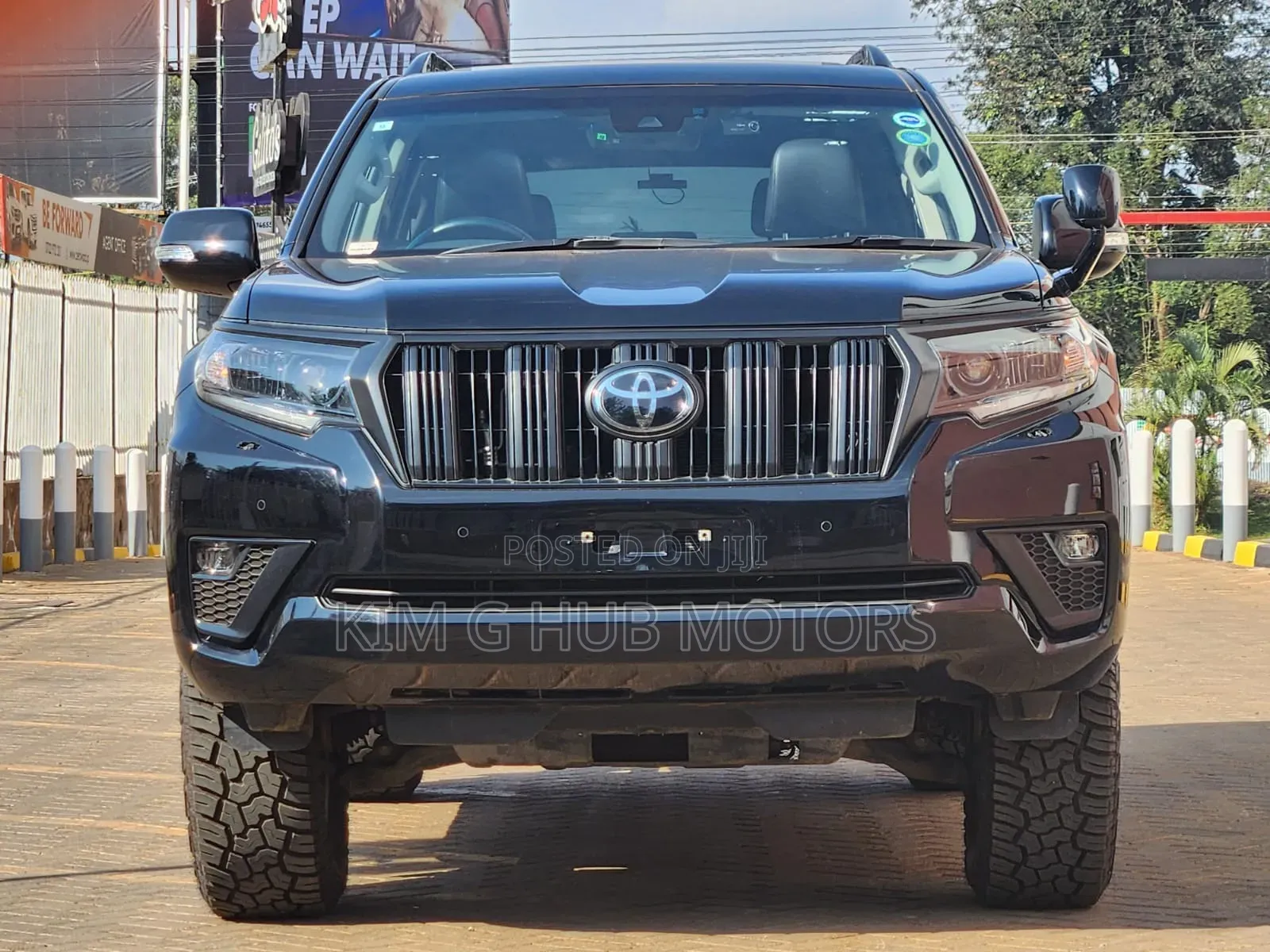 Toyota Land Cruiser Prado 2023 Black