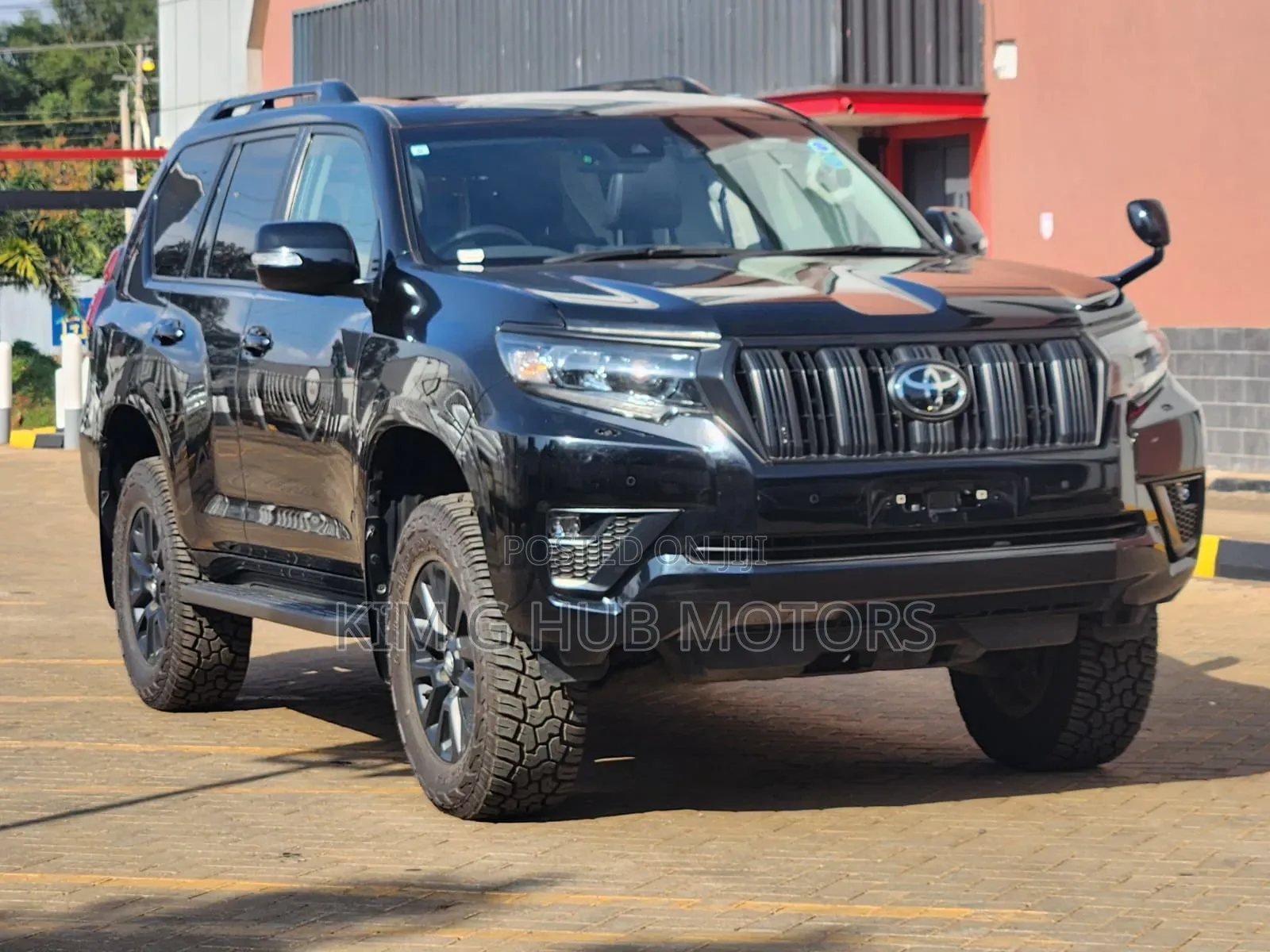 Toyota Land Cruiser Prado 2023 Black