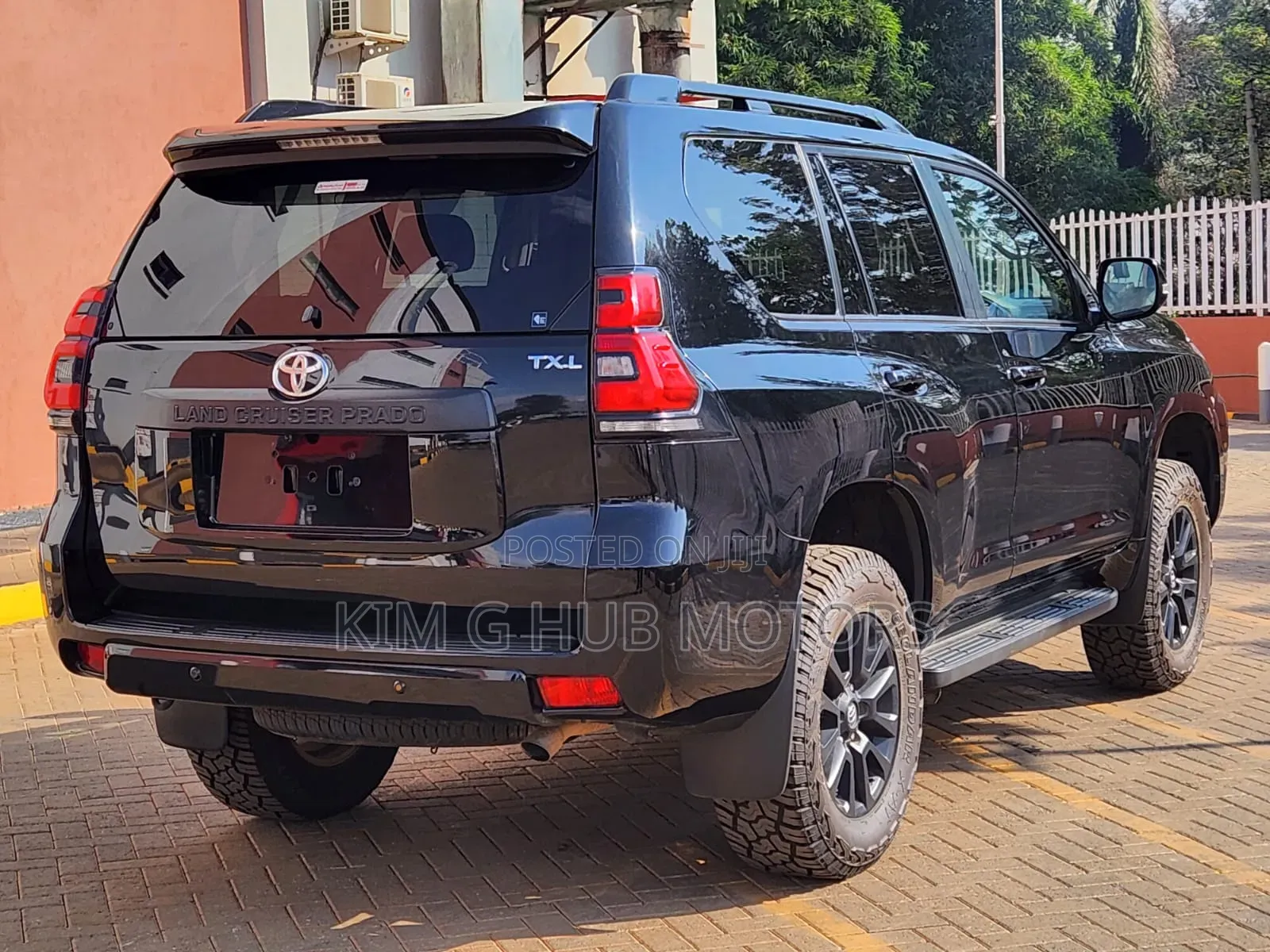 Toyota Land Cruiser Prado 2023 Black