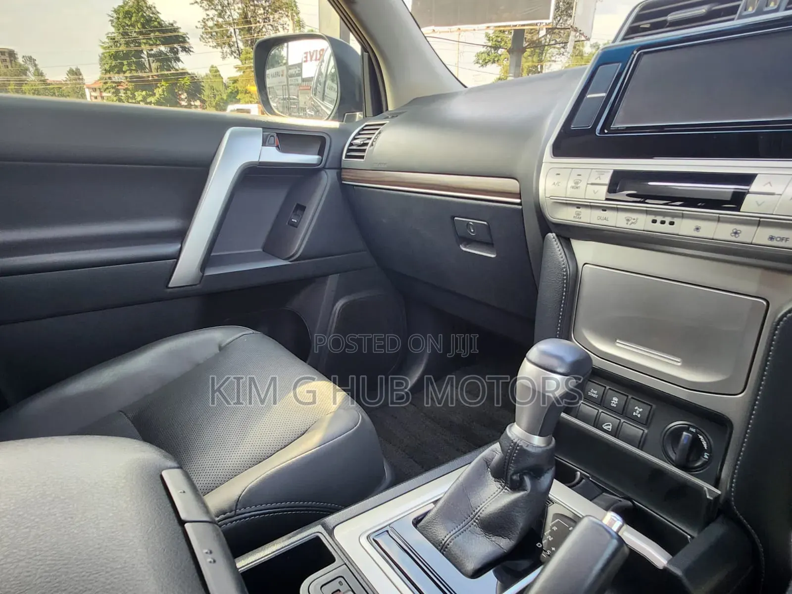 Toyota Land Cruiser Prado 2023 Black