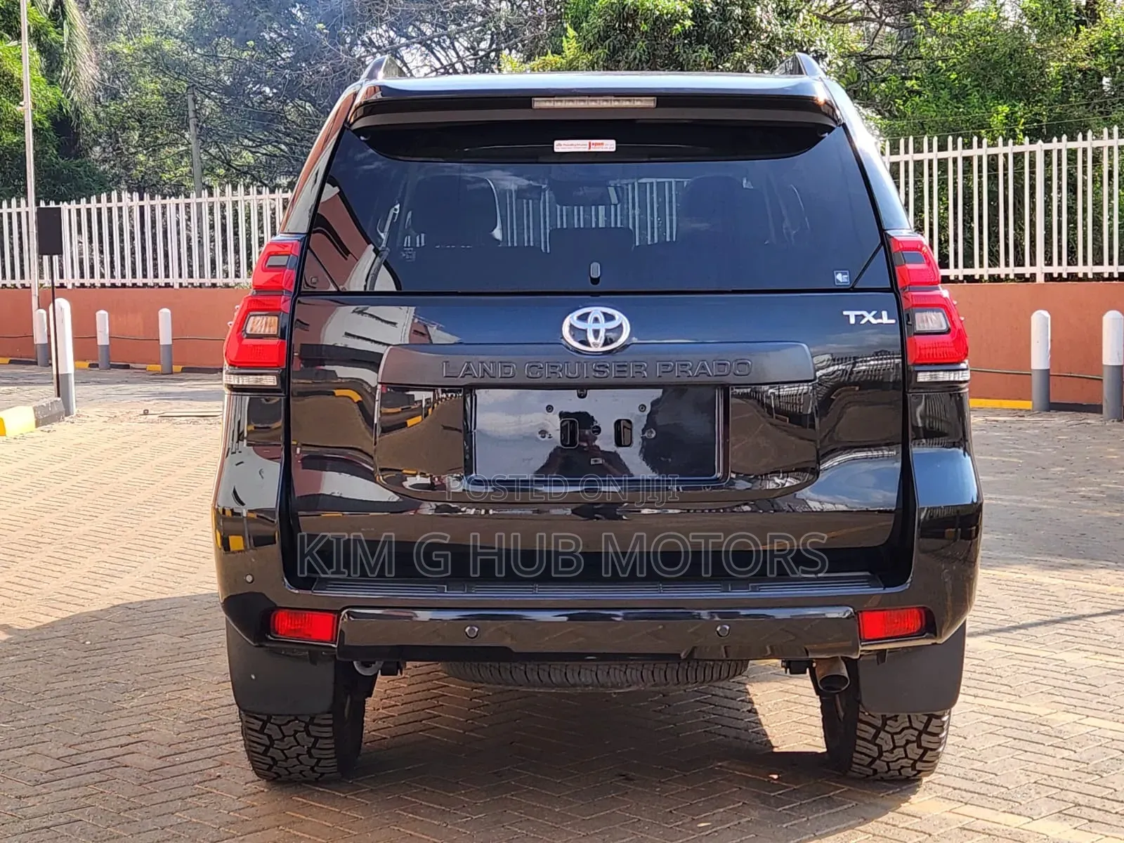 Toyota Land Cruiser Prado 2023 Black