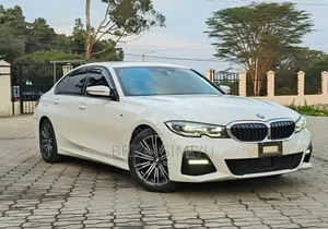 BMW 330i 2019 White