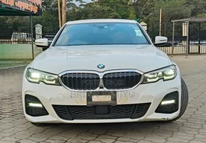 BMW 330i 2019 White