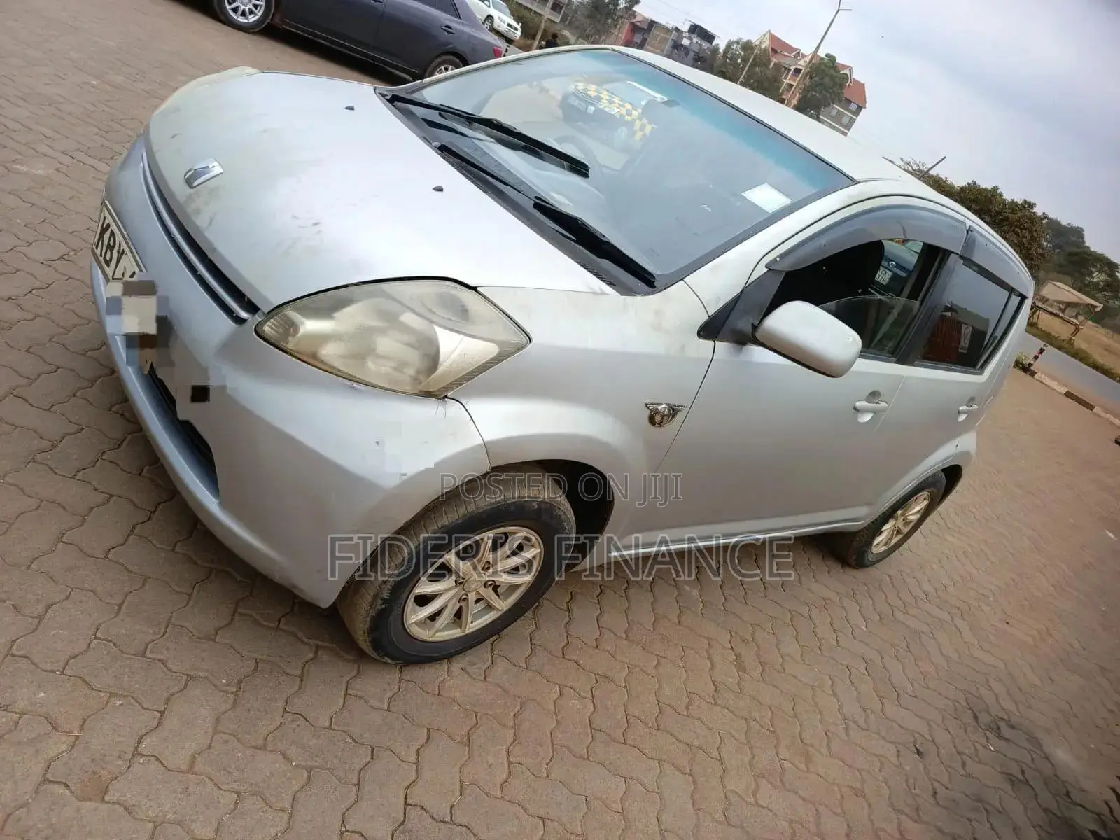 Toyota Passo 2004 Silver