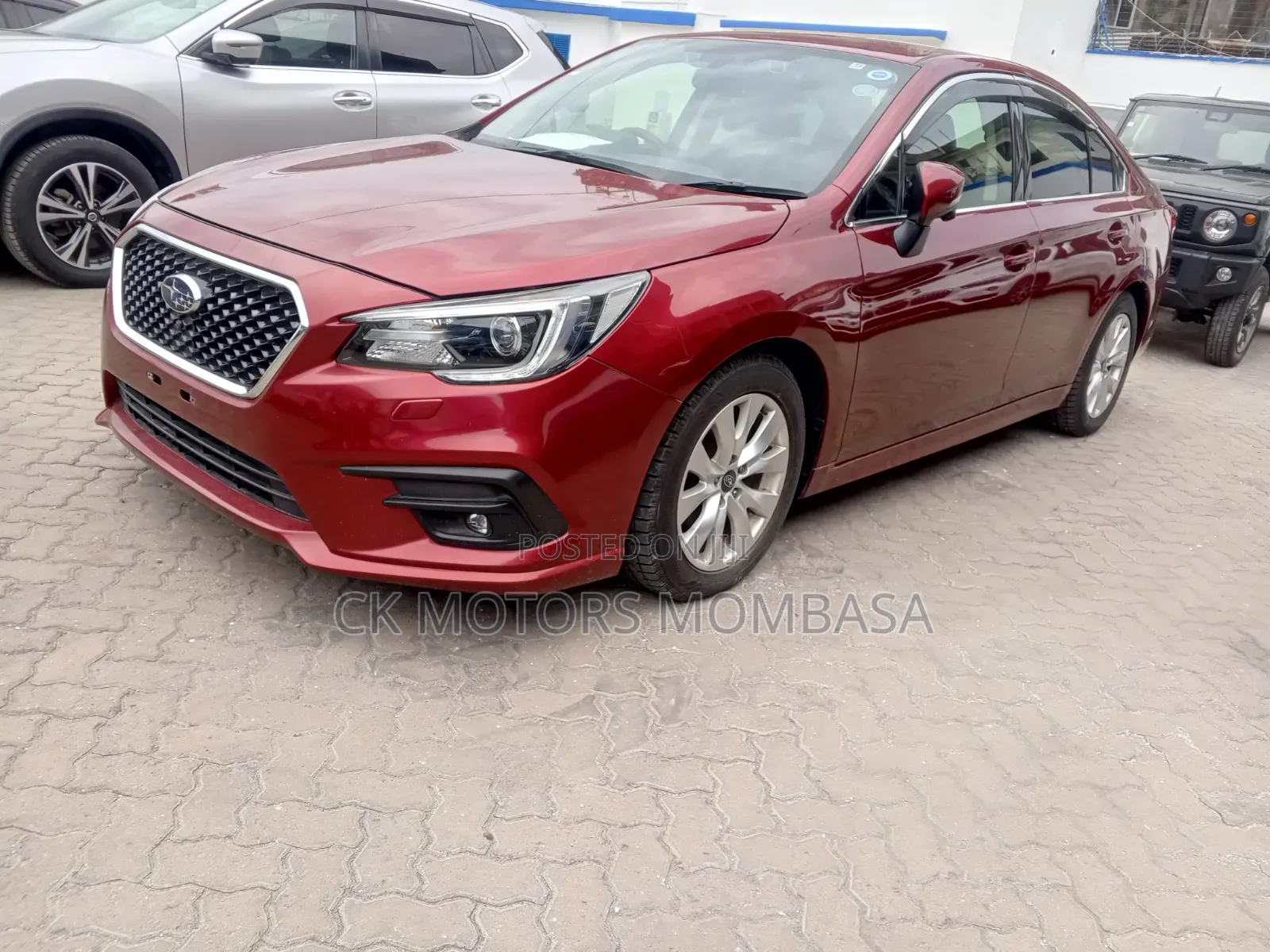 Subaru Legacy 2017 Red