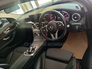 Mercedes-Benz C180 2018 Black