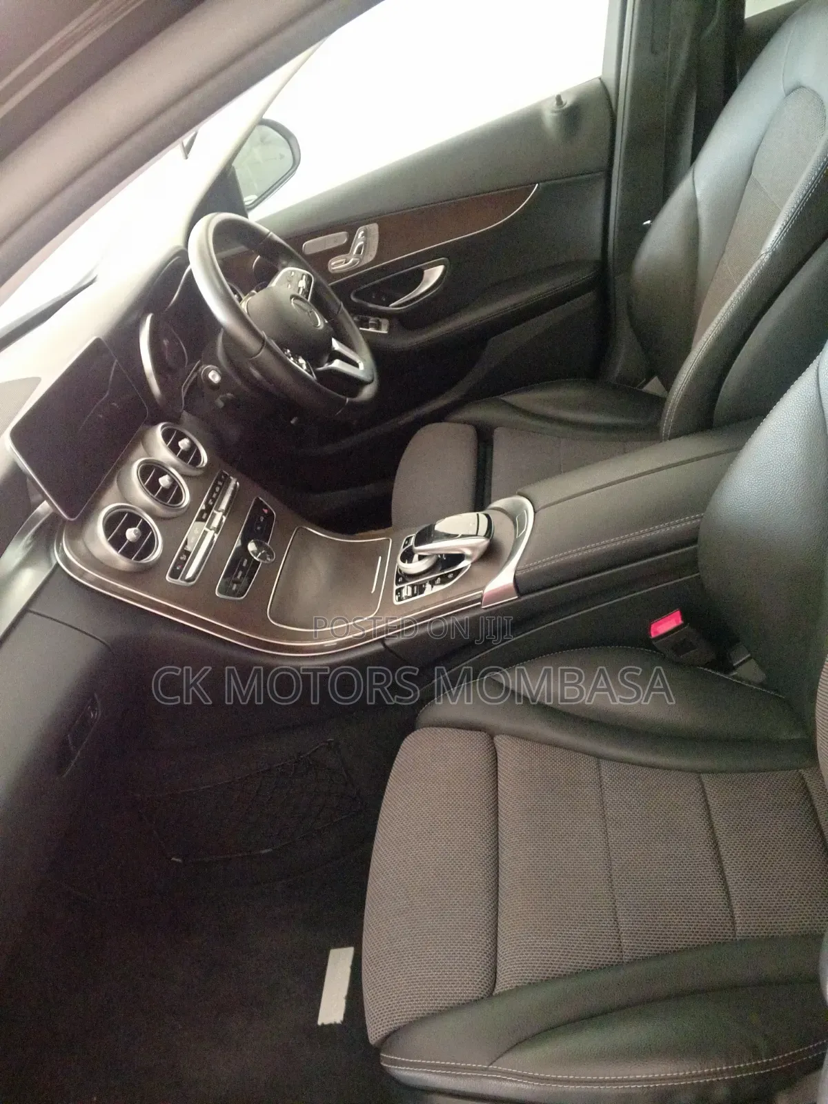 Mercedes-Benz C180 2018 Black