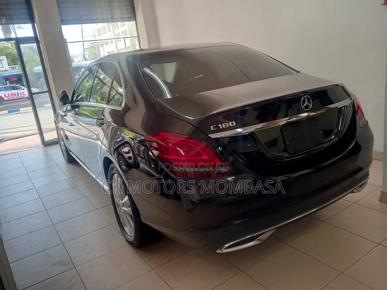 Mercedes-Benz C180 2018 Black
