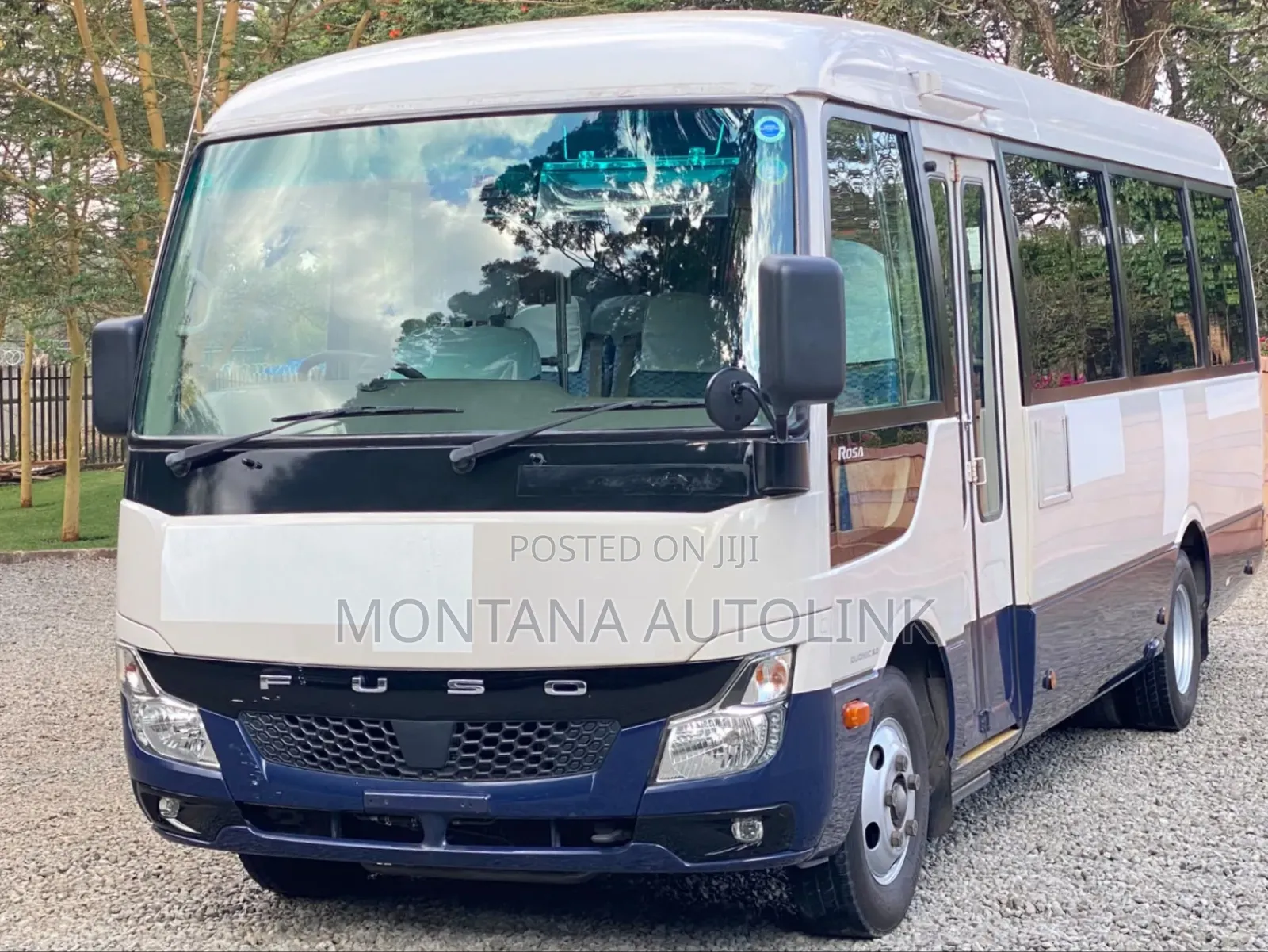 Mitsubishi Fuso Rosa 2019 White