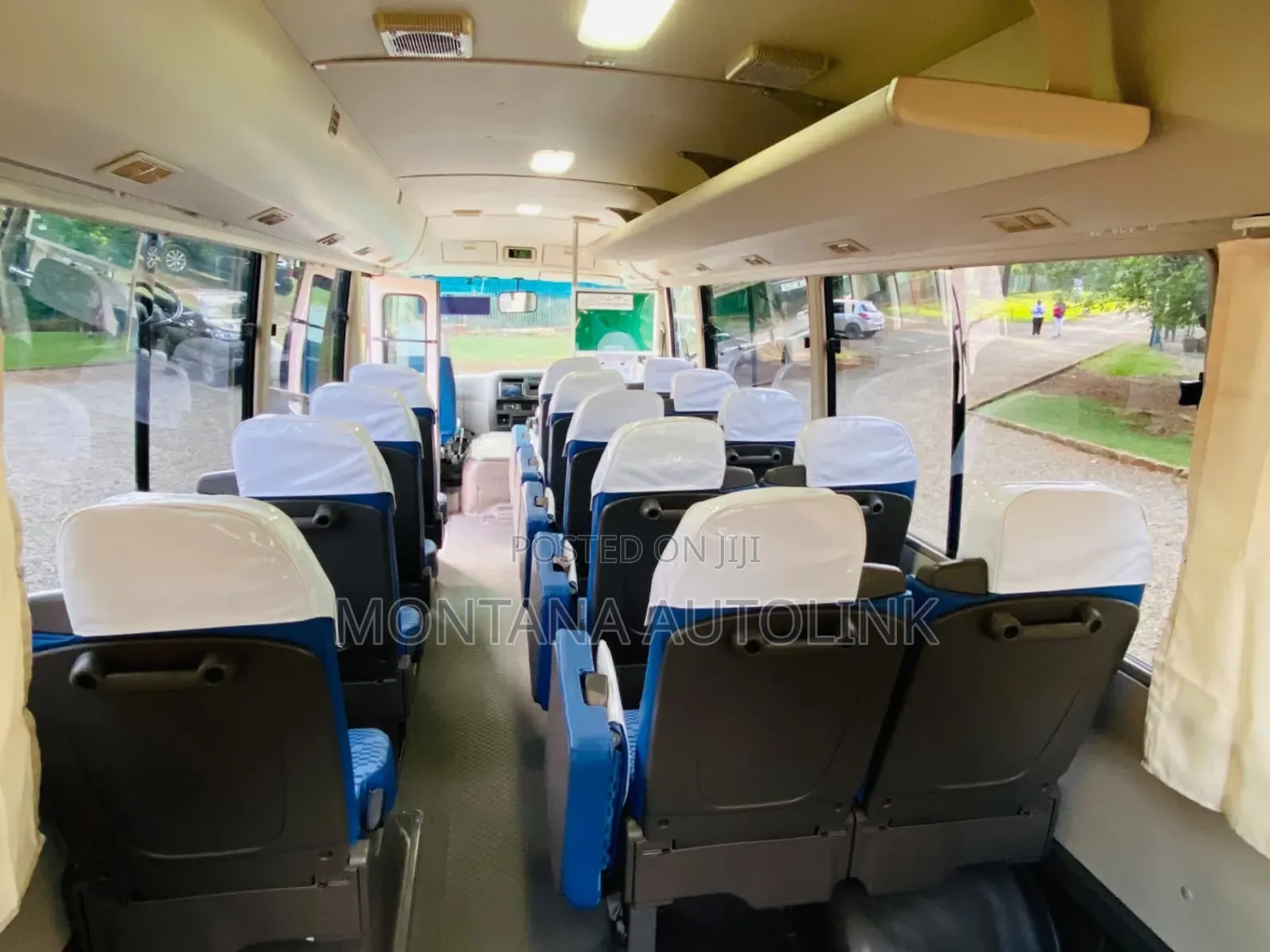 Mitsubishi Fuso Rosa 2019 White