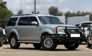 Ford Everest 2011 Silver