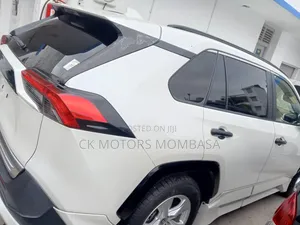 Toyota RAV4 2019 White
