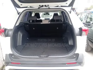Toyota RAV4 2019 White