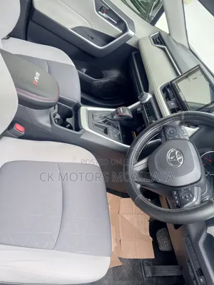 Toyota RAV4 2019 White