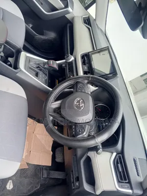 Toyota RAV4 2019 White