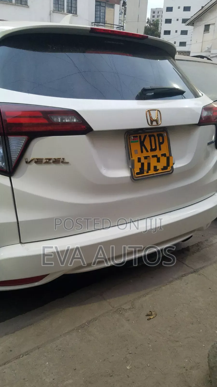 Honda Vezel 2017 White