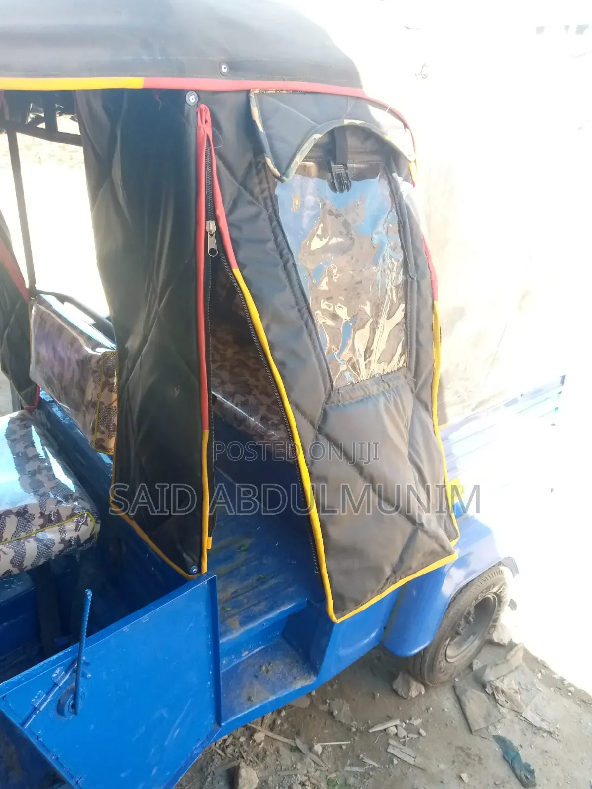 Piaggio 2023 Blue