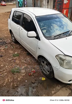 Toyota Raum 2009 White
