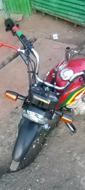 Honda 2025 Red