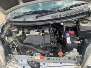Toyota Passo 2019 Silver