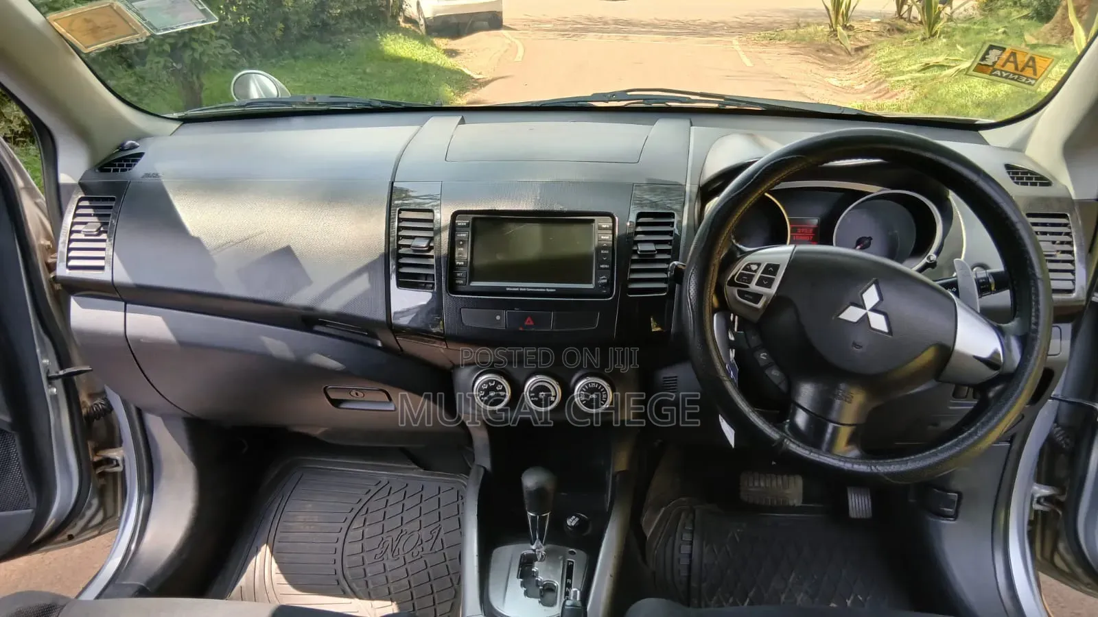 Mitsubishi Outlander 2009 Silver