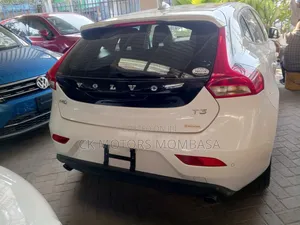 Volvo V40 2018 White