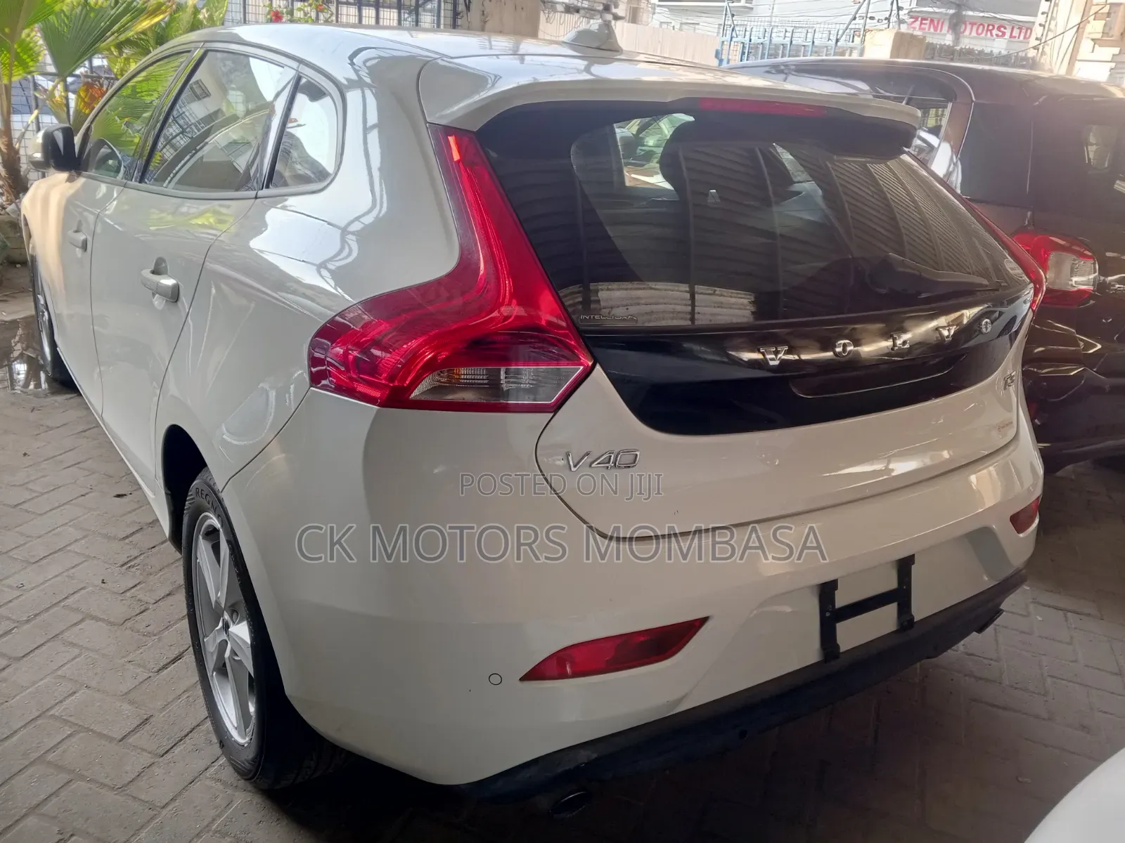 Volvo V40 2018 White