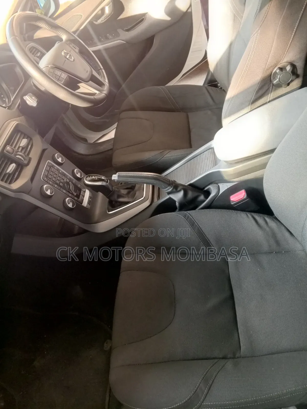 Volvo V40 2018 White