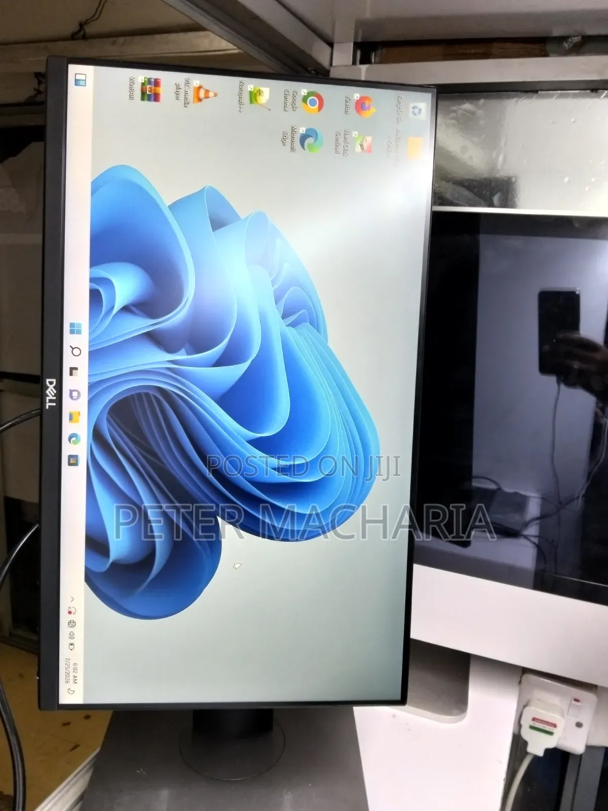 Edge to Edge Dell Display Monitor
