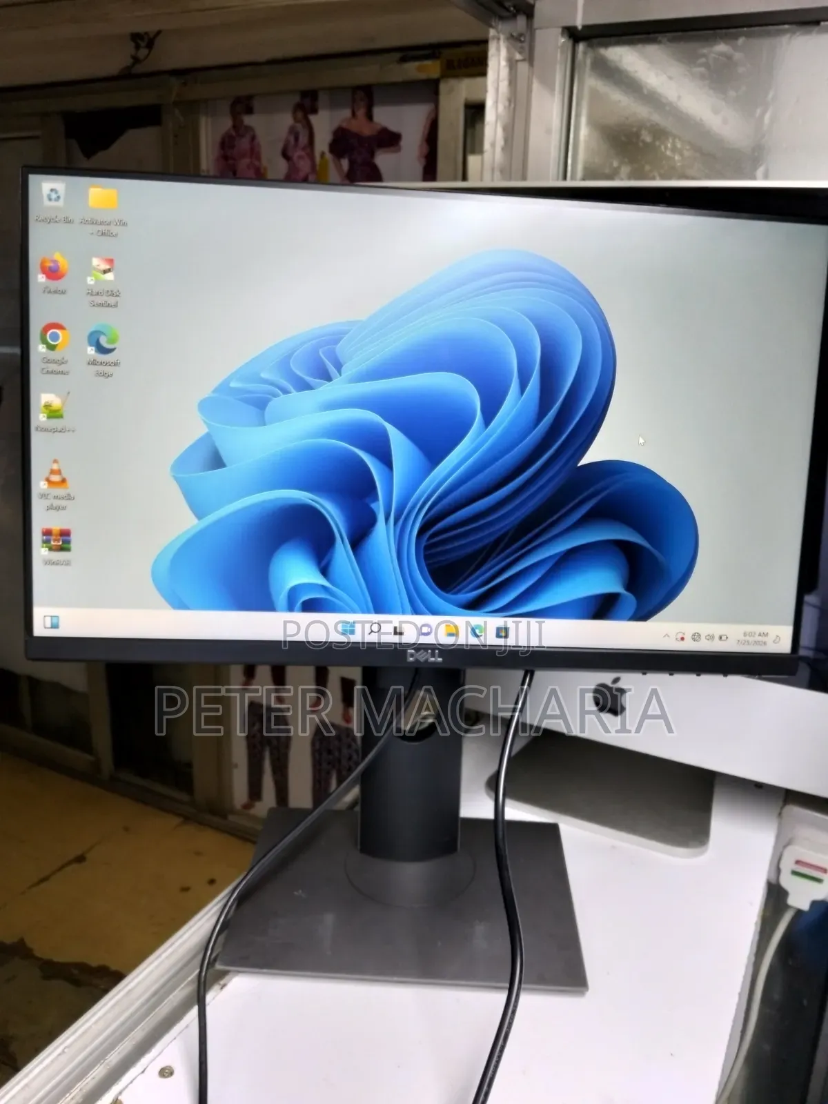 Edge to Edge Dell Display Monitor