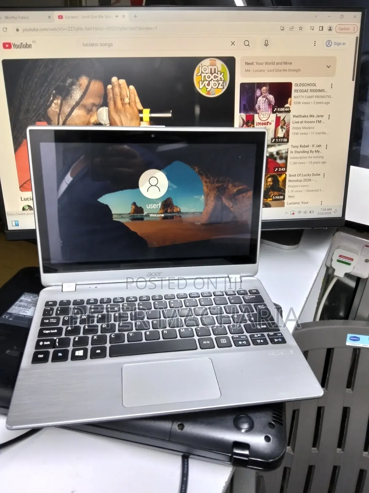 Laptop Acer Aspire 5 4GB AMD A4 HDD 320GB