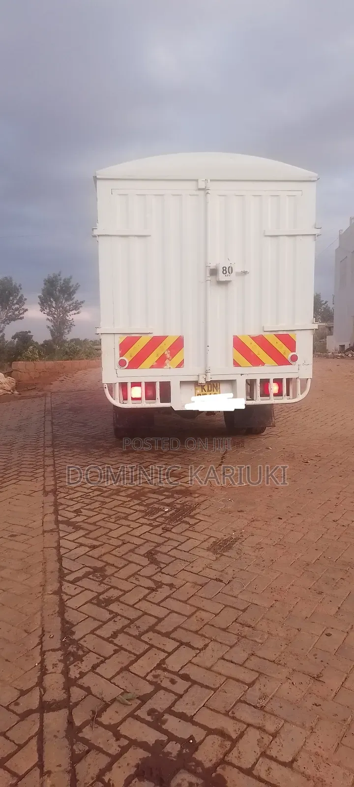 Isuzu NMR 2023 White