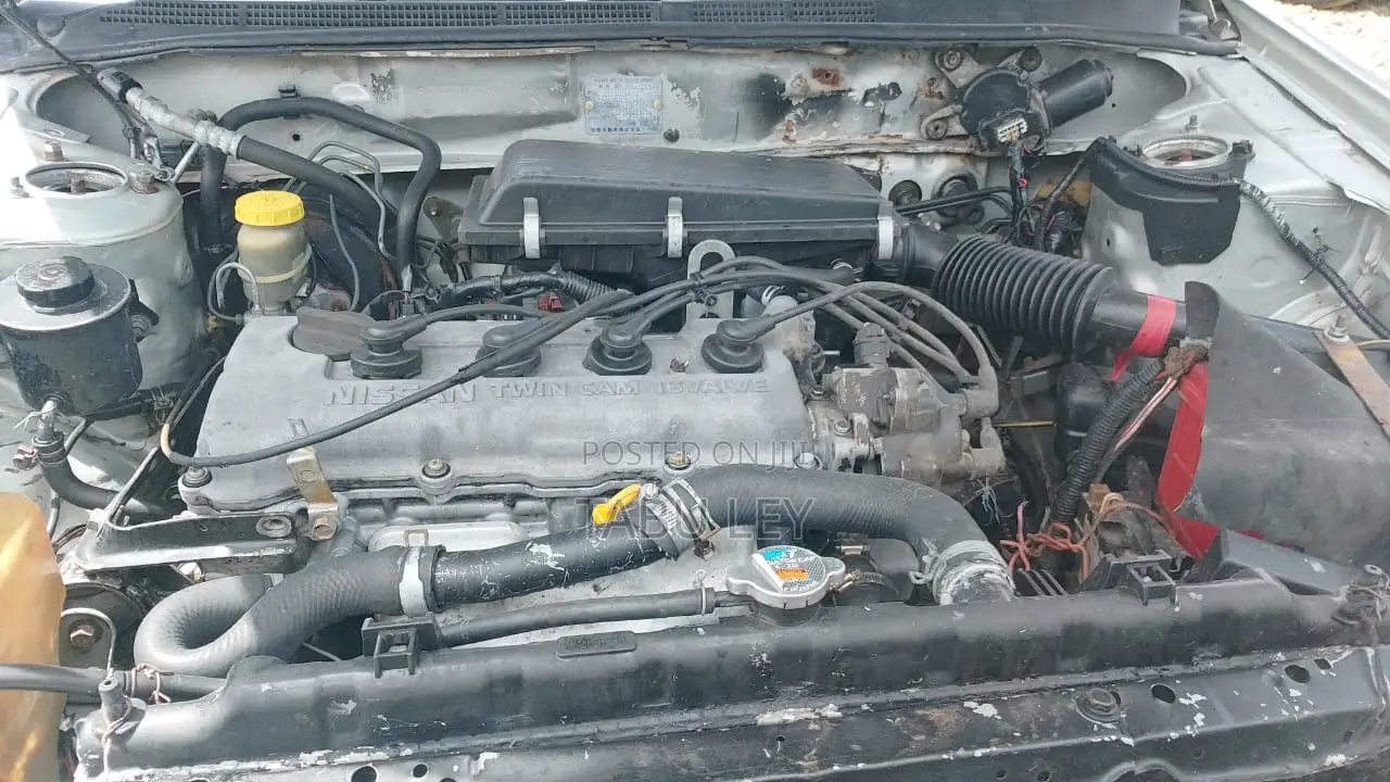 Nissan Sunny B14 Sedan 1.5 1999 Silver