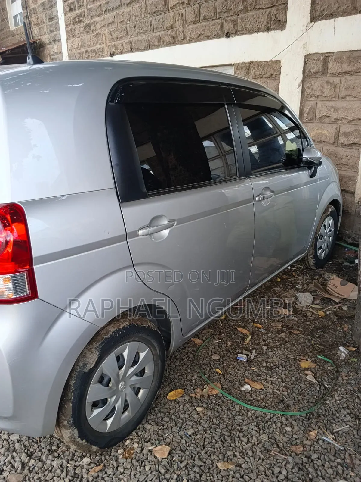 New Toyota Porte 2016 Silver