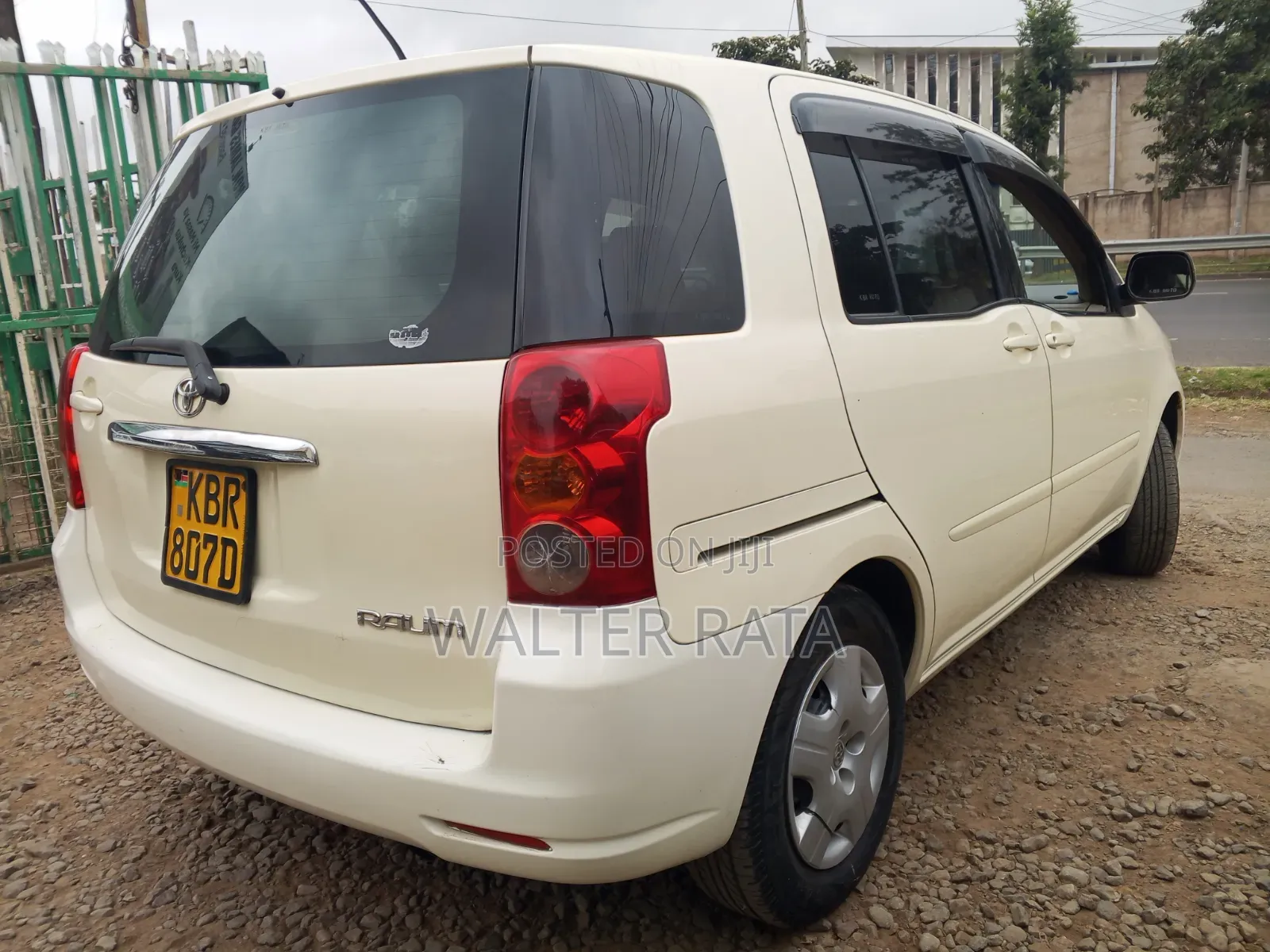 Toyota Raum 2004 Pearl