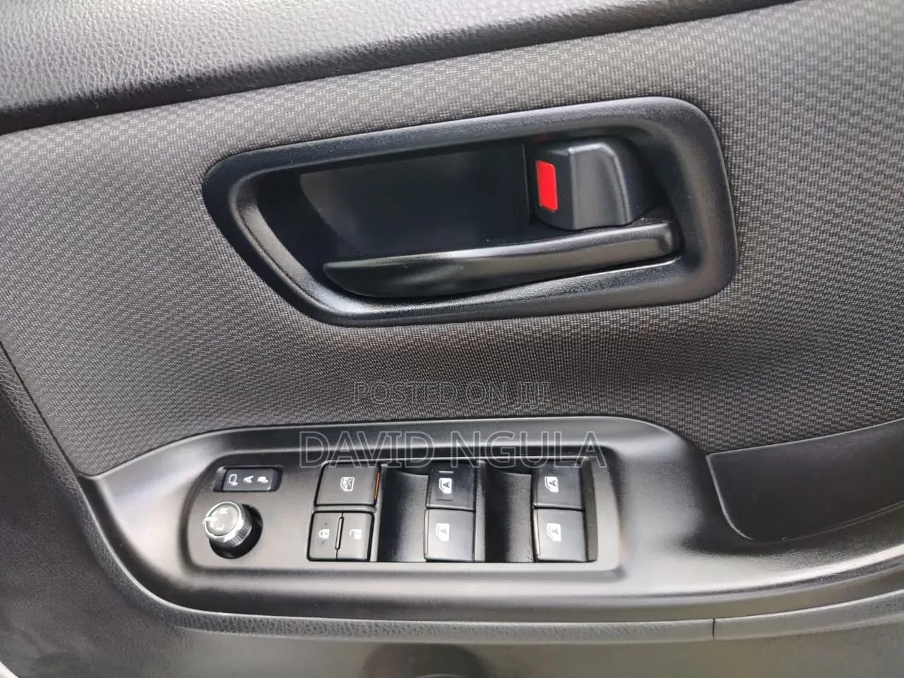 Toyota Noah 2019 Silver
