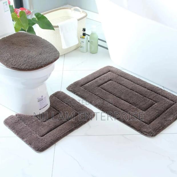3pcs Bathroom Mats With Super Nonslip Underside - main view