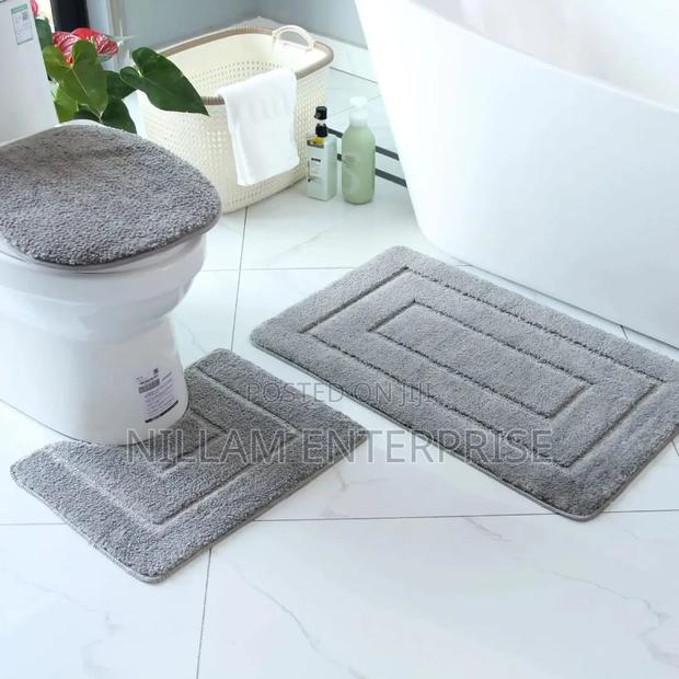 3pcs Bathroom Mats With Super Nonslip Underside - thumbnail 3