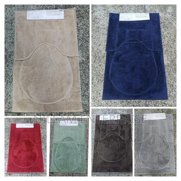 3pcs Bathroom Mats With Super Nonslip Underside - thumbnail 6