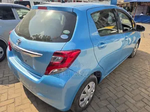 Toyota Vitz 2016 Blue