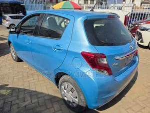 Toyota Vitz 2016 Blue