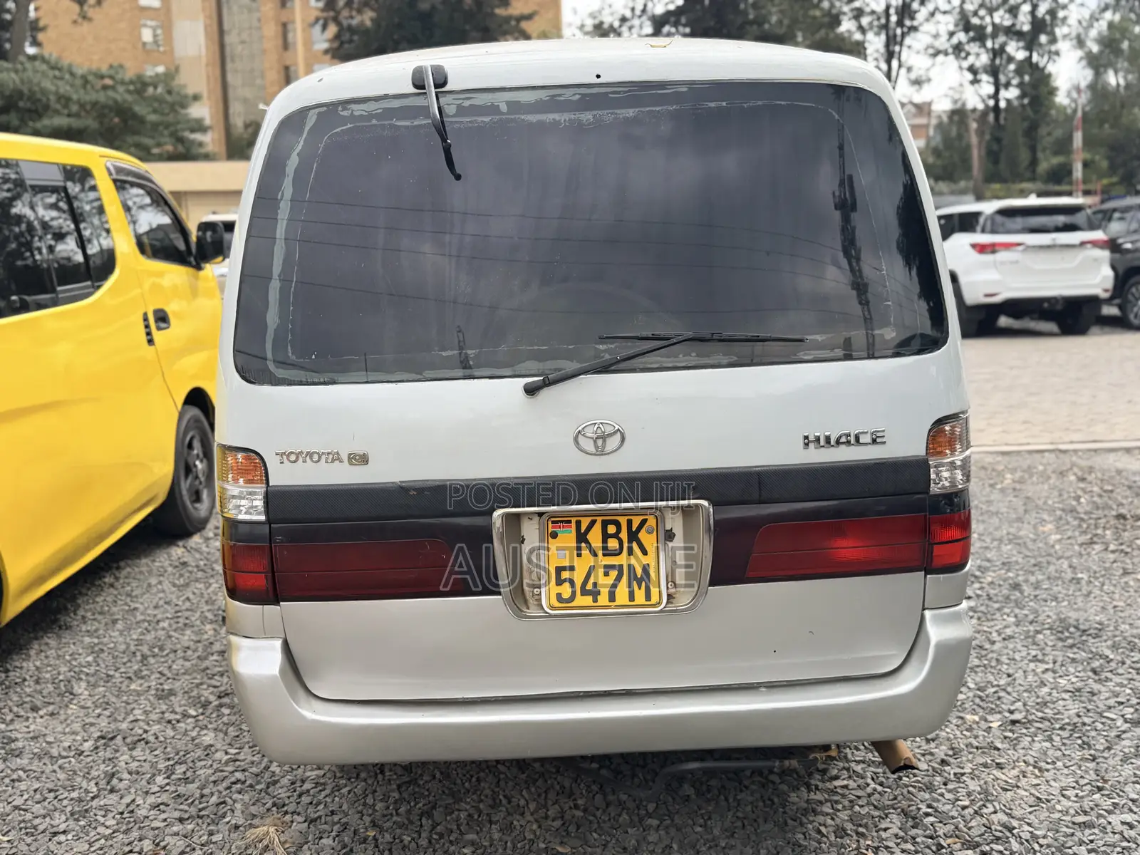 Toyota HiAce 2002 Silver
