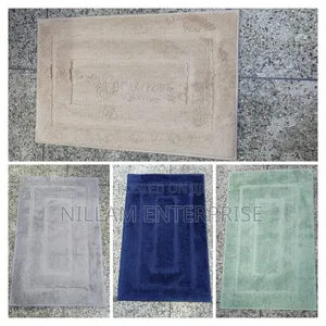 1pc Absorbent Bathroom Mat