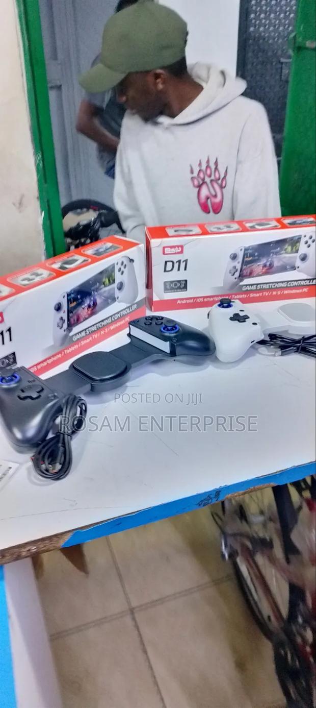 D11 Game Stretching Controller - thumbnail 2