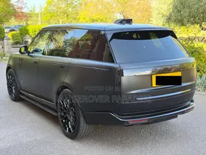 Land Rover Range Rover 2022 Black