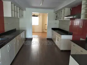 5bdrm Townhouse / Terrace in Maziwa for rent