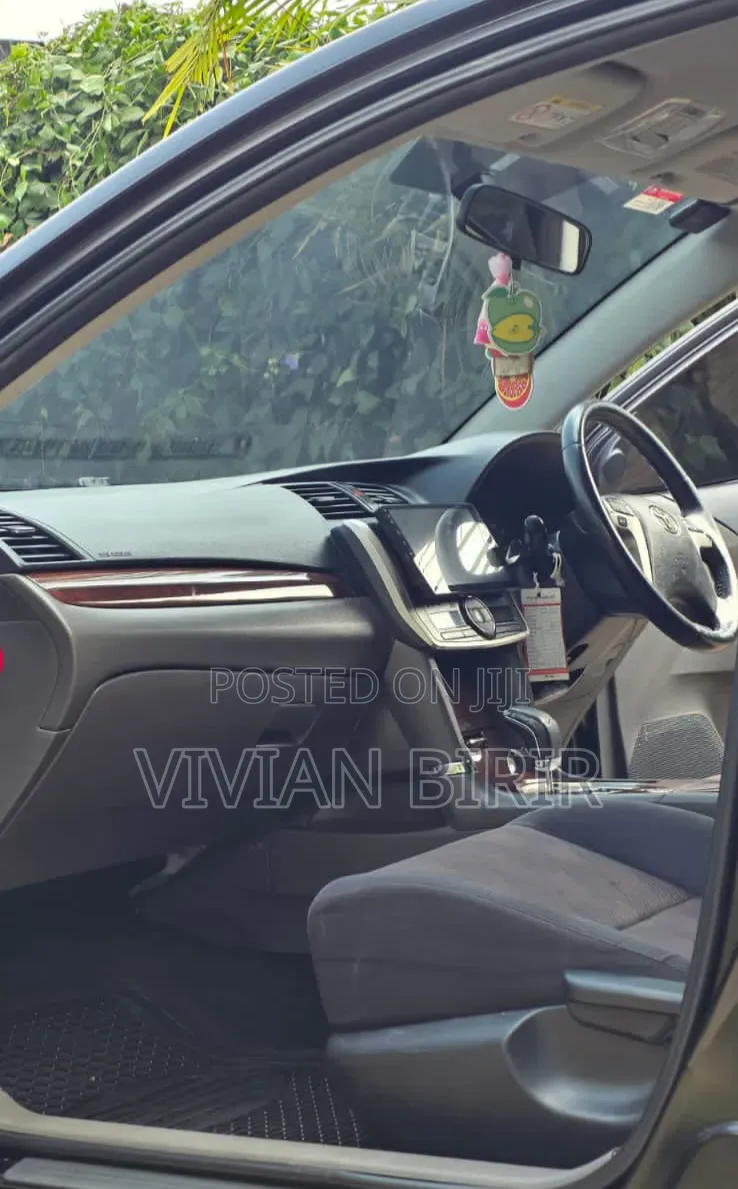 Toyota Premio 2014 Black