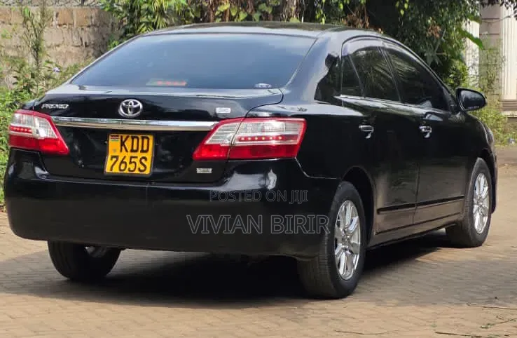 Toyota Premio 2014 Black