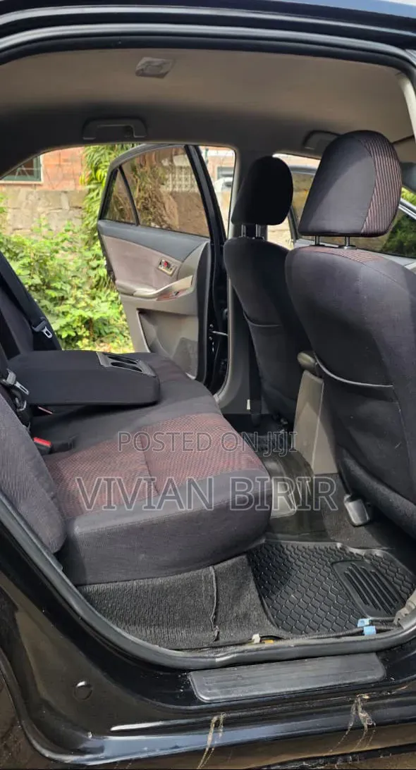 Toyota Premio 2014 Black