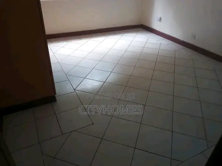 2bdrm Apartment in Westlands Estate, Raphta Road Area for rent